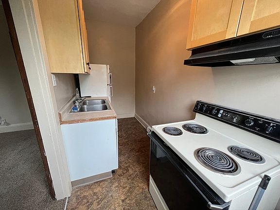 5th image of 55 Richmond Ave #3
