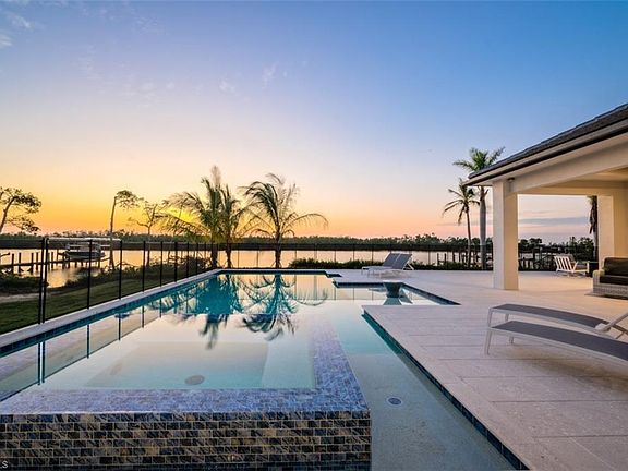 5th image of 6911 Deep Lagoon Ln