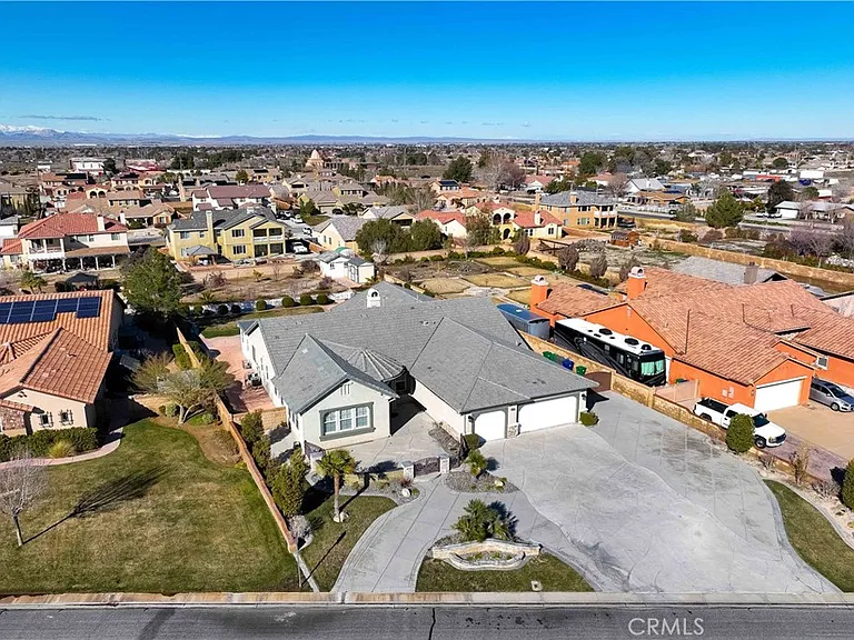 3037 W Avenue M4 — Photo 2