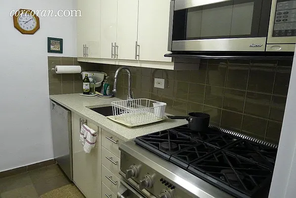 Rented by Corcoran | media 11