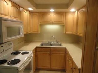 236 Douglas St APT 6, Manchester, NH 03102