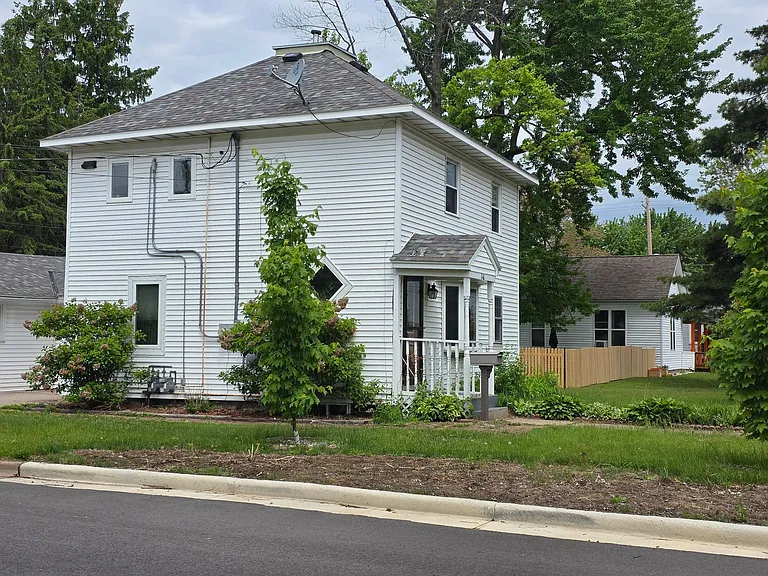 840 Lincoln St — Photo 29