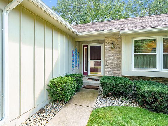 4th image of 321 Pratt Rd
