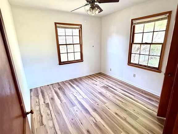 5th image of 1001 S 13th St