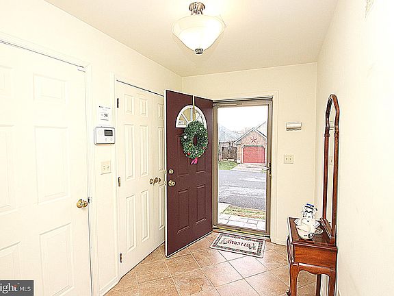 5th image of 20437 Kings Crest Blvd