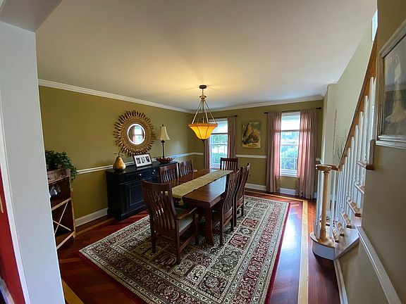 4th image of 41 Copperfield Dr