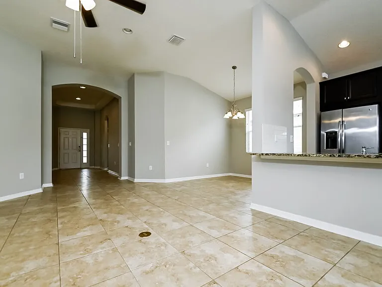 8204 Belle Grove Ct — Photo 5