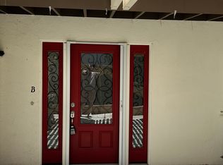 267 S Patencio Rd #B, Palm Springs, CA 92262