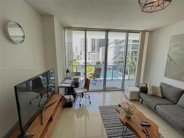 79 SW 12th St #1211 — Photo 9