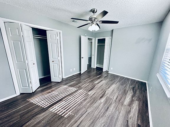 3rd image of 5500 Rose Hill Cir APT C