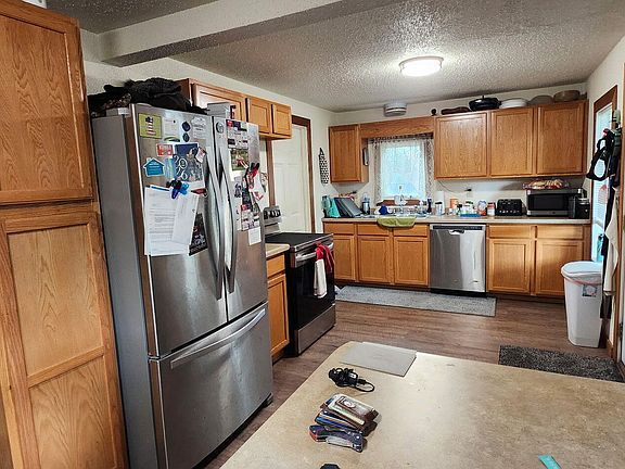 5th image of 606 10th St