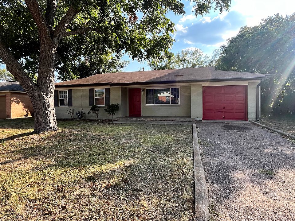 1st image of 1124 La Porte Dr