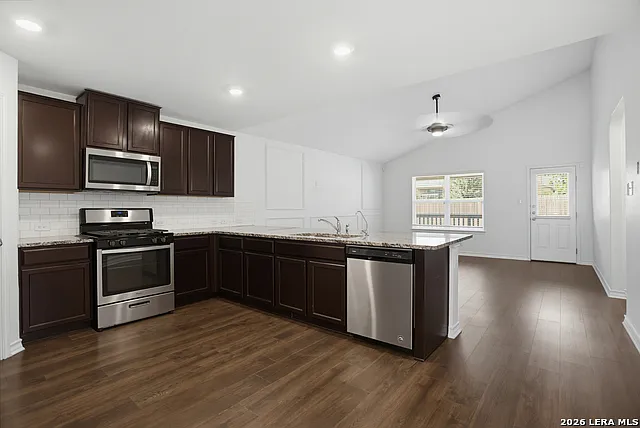 14251 Geyserite Ave — Photo 8