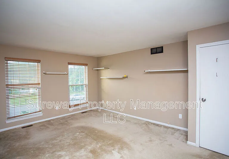23 Winterset Ln — Photo 31