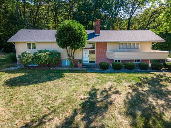 2196 Fulton Dr, Coshocton, OH 43812