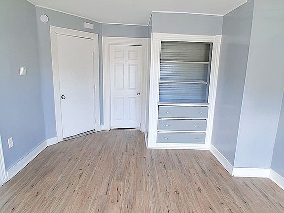 2nd image of 513 East St #2S