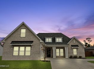 6836 Enclave Ln, Ocean Springs, MS 39564