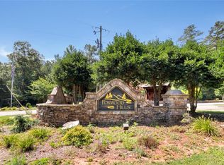 404 Creston Ct, Westminster, SC 29693