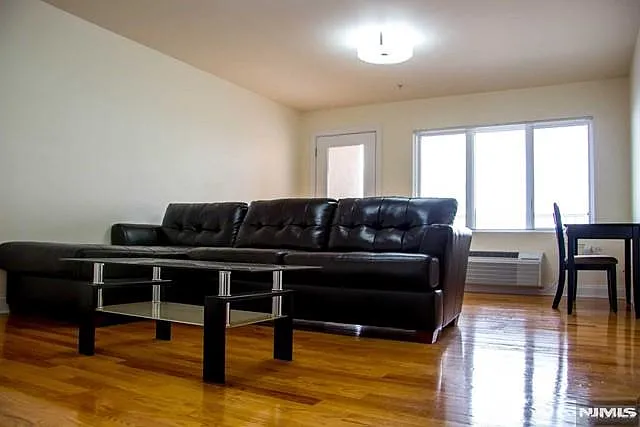 411 E Brinkerhoff Ave #105 — Photo 5