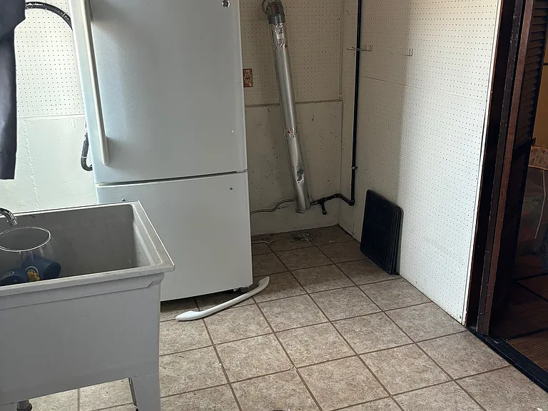 172 N Floyd Ln — Photo 10
