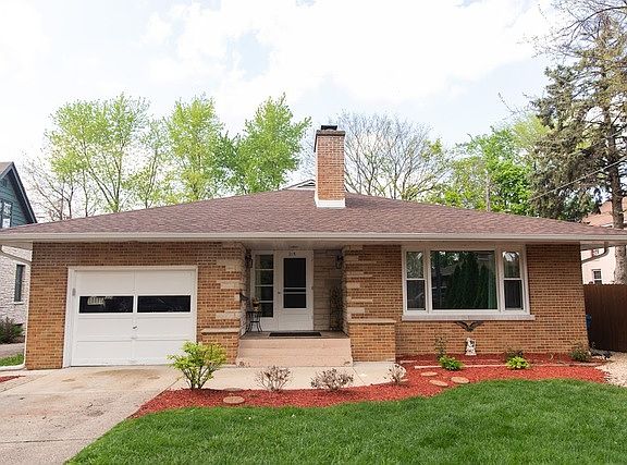 2nd image of 215 Lawndale Ave