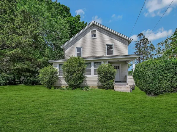 506 Raynor Avenue, Riverhead, NY 11901