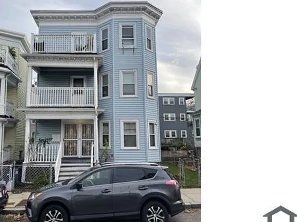 37 Oakley St APT 3, Dorchester Center, MA 02124
