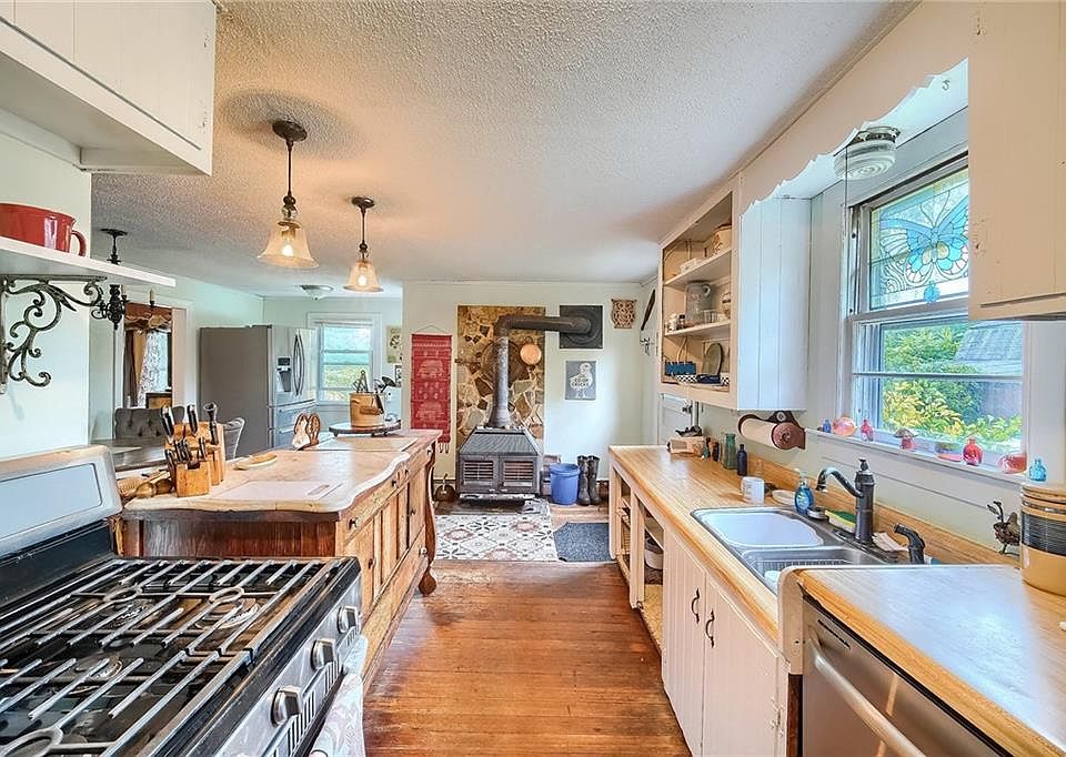176 Saugatucket Rd, South Kingstown, RI 02879 Zillow