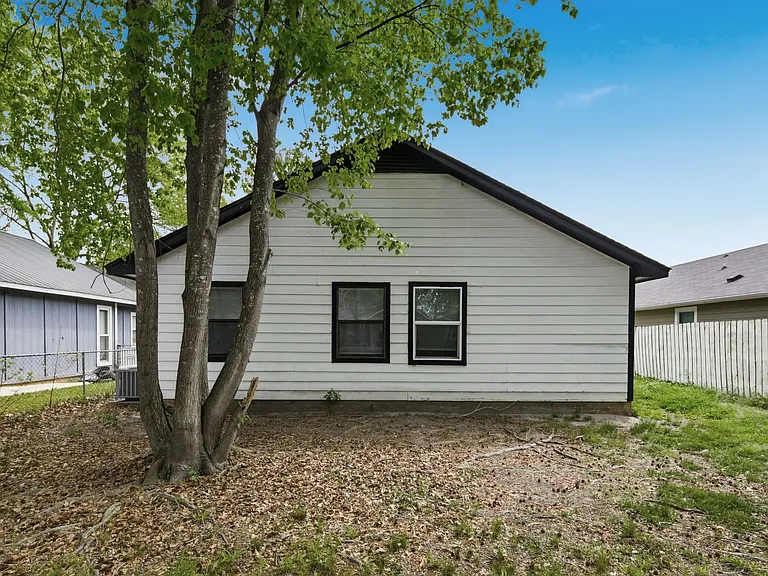 6984 Timberwood Dr — Photo 6