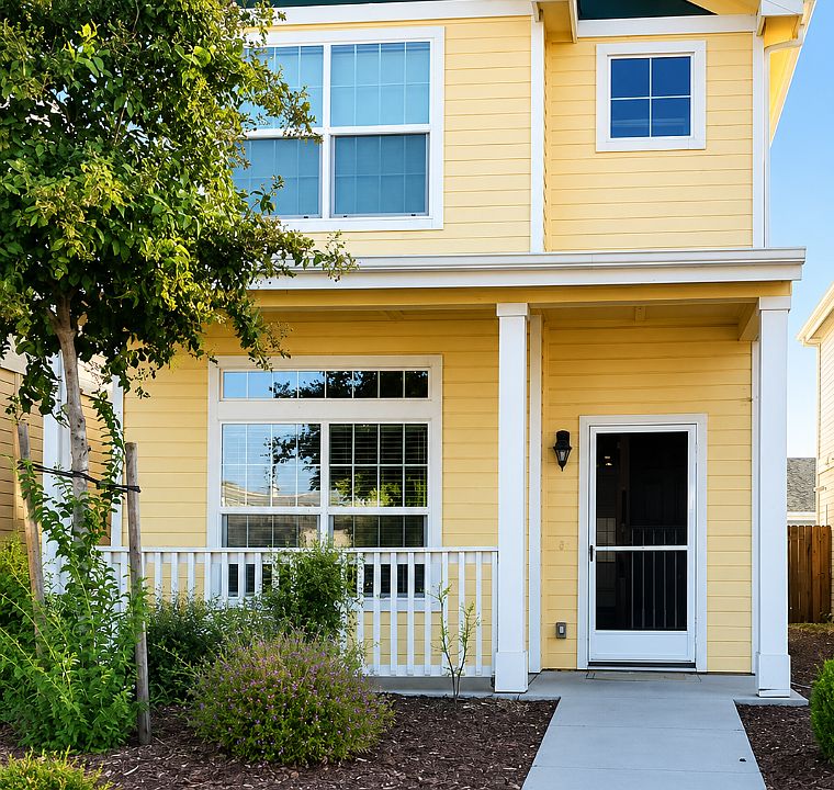 1st image of 120 Ivy St