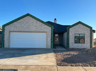 1213 N 6th St, Wolfforth, TX 79382