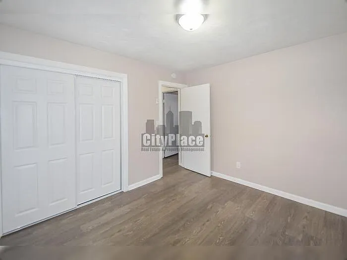 9162 E 17th St — Photo 15