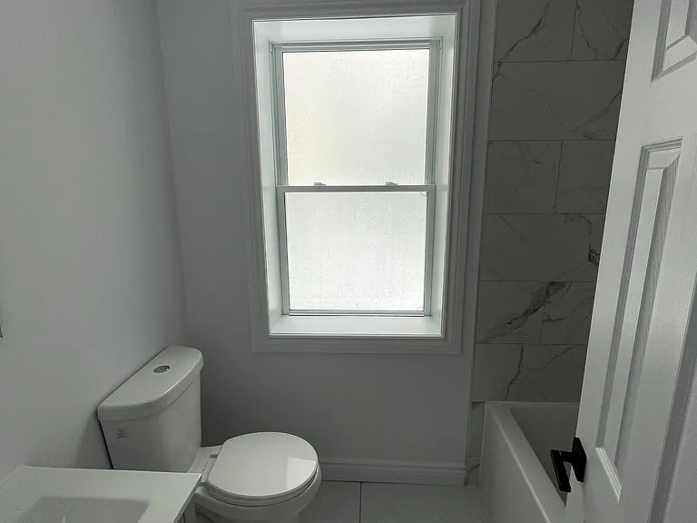 110 Gloucester St #STREET16-16 — Photo 9