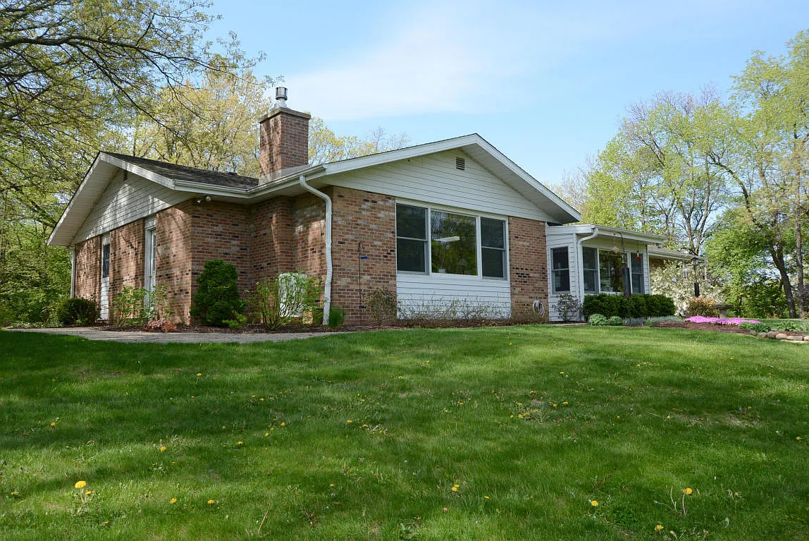 32924 Hill Valley Dr photo 1