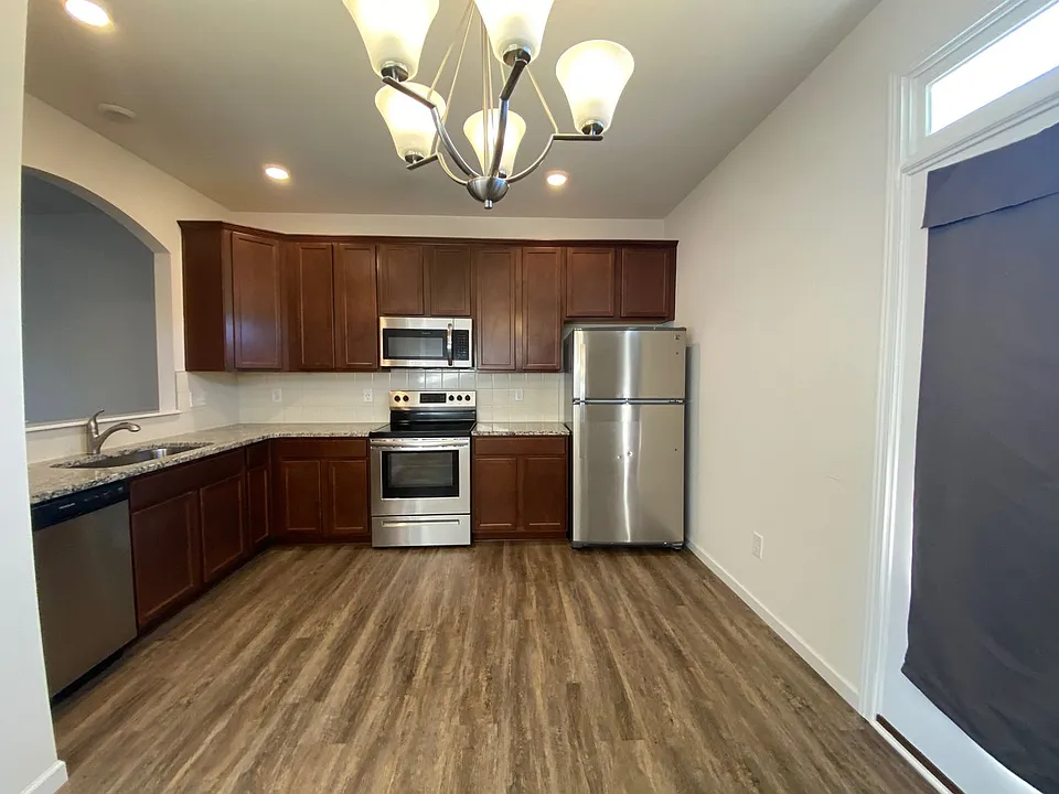 1103 Johns Walk Way