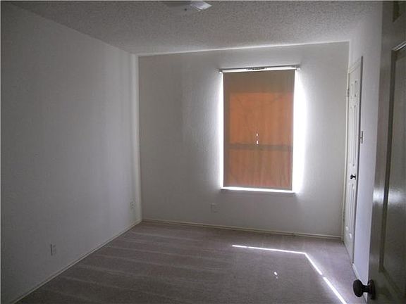 5th image of 9209 Kempler Dr #B
