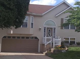 1830 Florine Ct, Saint Charles, MO