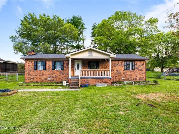 211 Evans Rd, Jacksboro, TN 37757