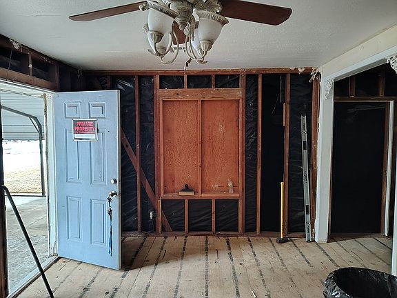 5th image of 818 North St