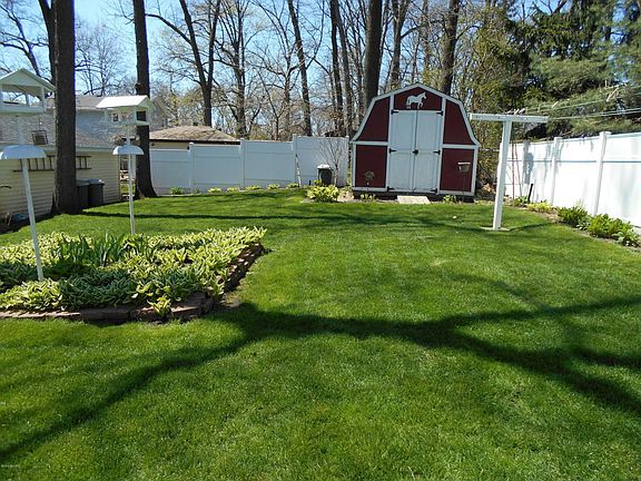 4th image of 1463 Southlawn Dr SW