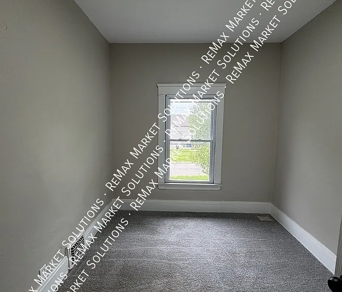 3366 E 130th St #2 — Photo 7
