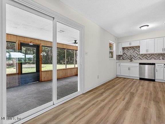 5th image of 133 MAGNOLIA Avenue E