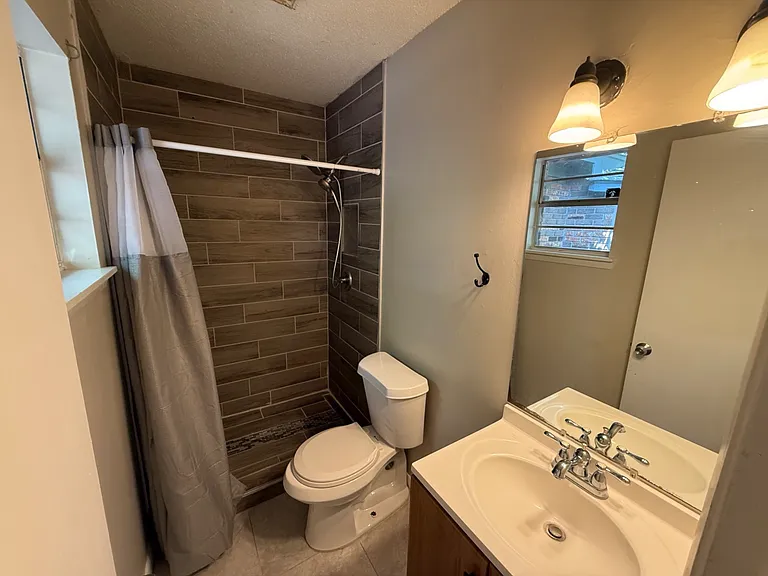 326 Barkwood Cir — Photo 9