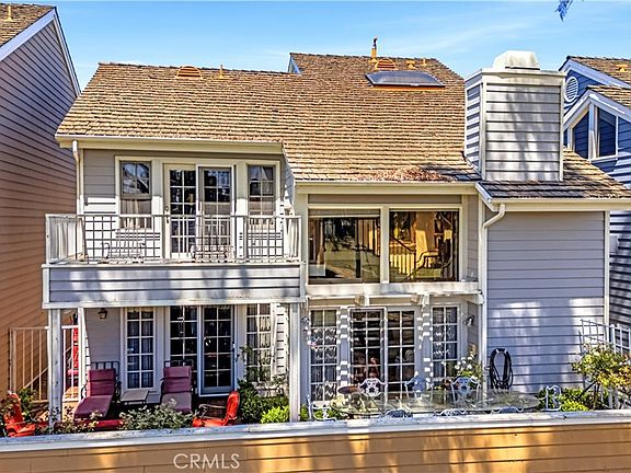 3rd image of 6068 Avenida De Castillo