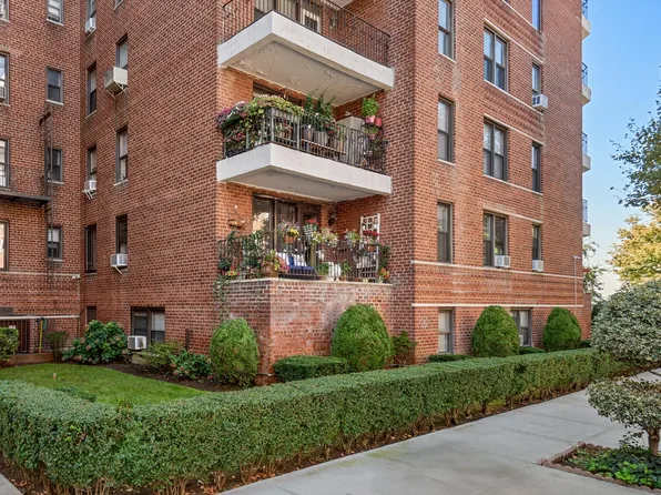 7401 Shore Road image 10 of 21