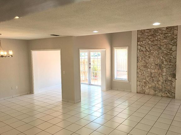 5th image of 2808 N 34th Ave