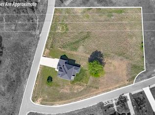 14371 Prairie Fire Ln, Wamego, KS 66547