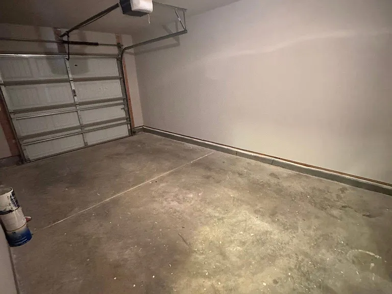 1617 Friendly Rd — Photo 21