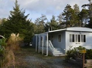 654 S Coral St, Rockaway Beach, OR