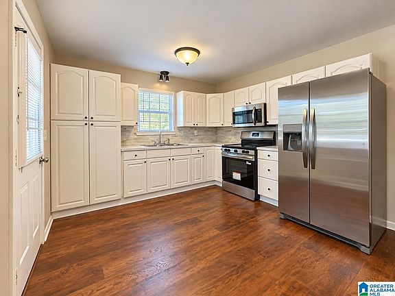 5th image of 7924 Cresview Dr